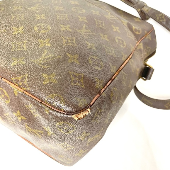 Louis Vuitton Messenger Bag 💯 Authentic! - Picture 9 of 16